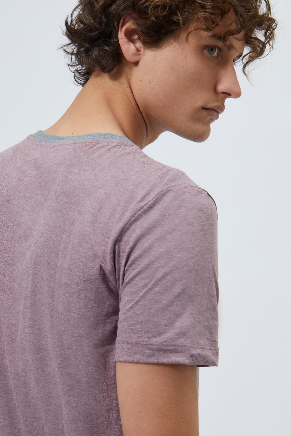 REMERA OLIVER