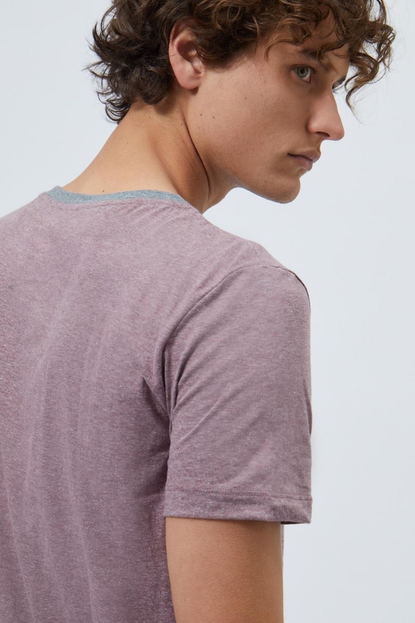 REMERA OLIVER