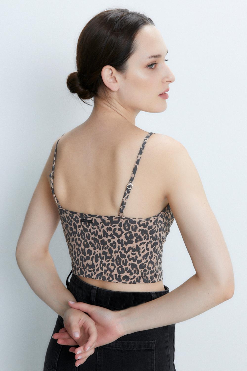 musculosa crop lenna