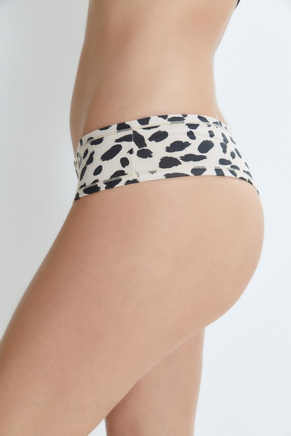 culotteless spots