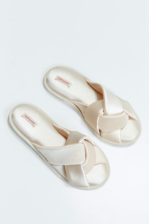 pantufla satin
