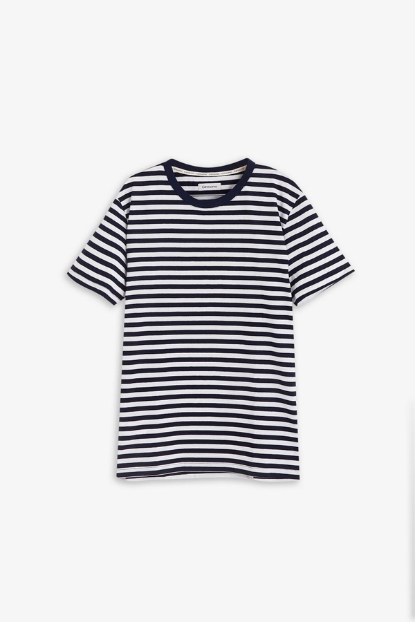 remera kevin