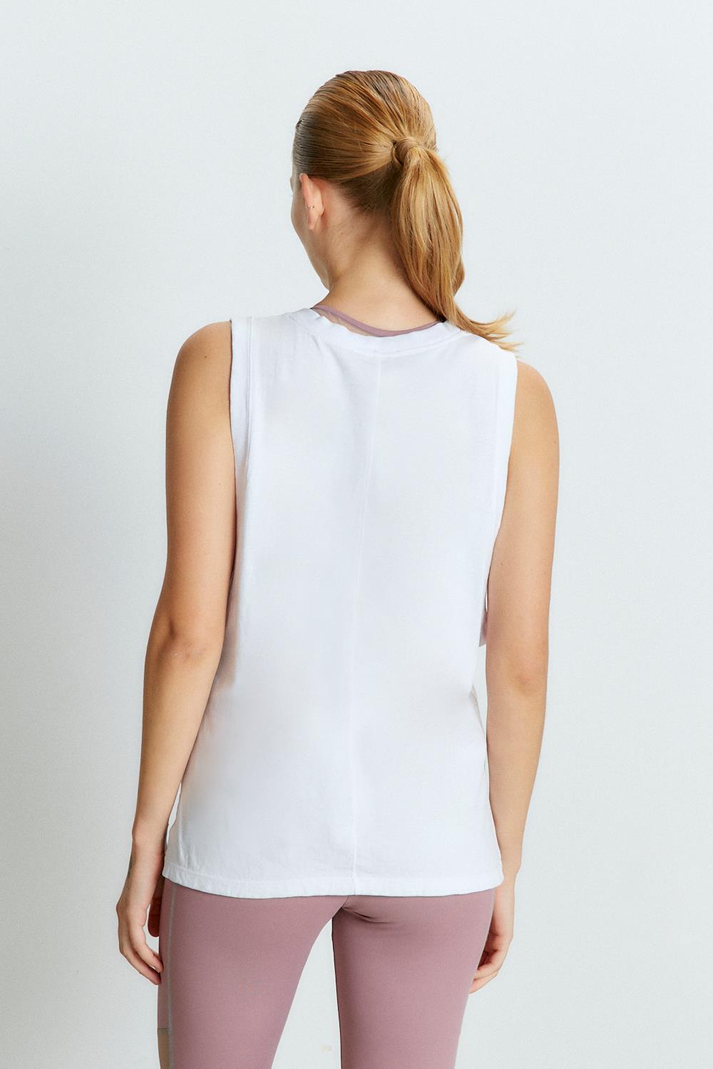 musculosa julie