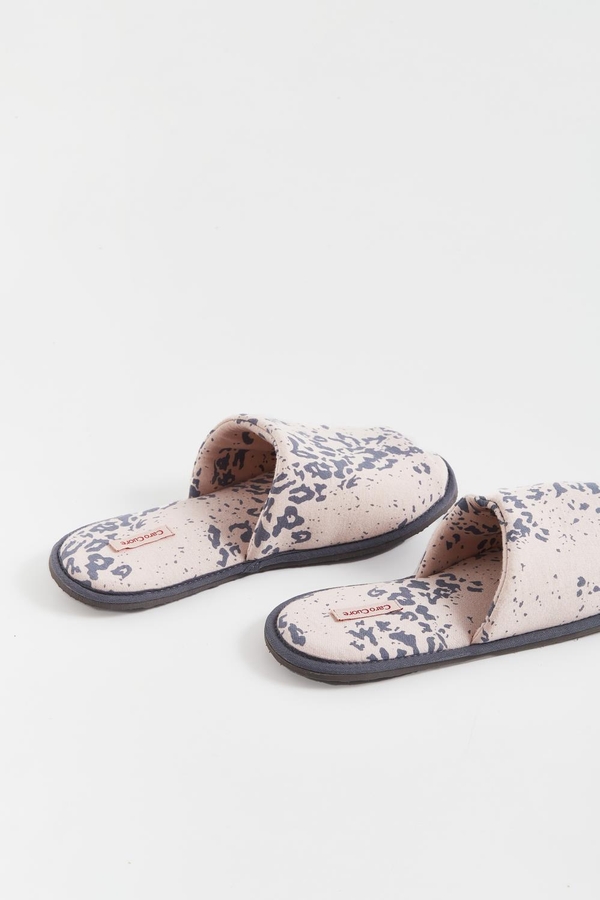 pantufla cata