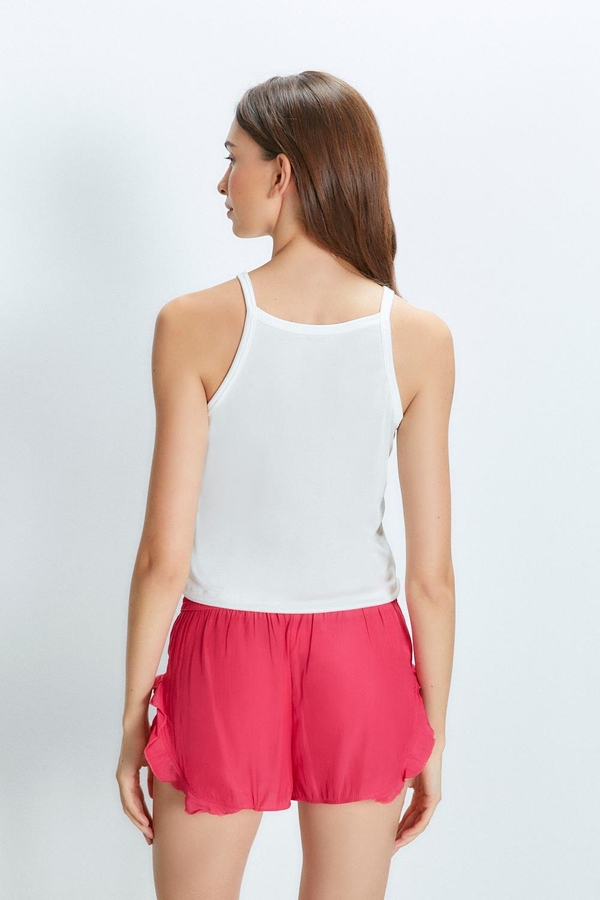 musculosa evie